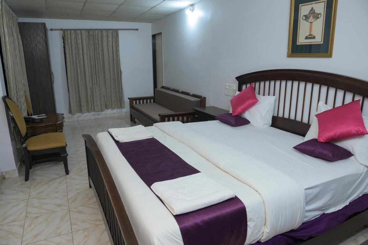 Shoolin Resorts มานิปาลา ภายนอก รูปภาพ